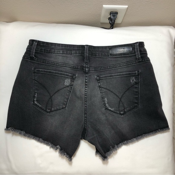 Calvin Klein Cotton Blend Distressed Fringe Mid Rise Gray Wash Jean Shorts W29 - Picture 9 of 13